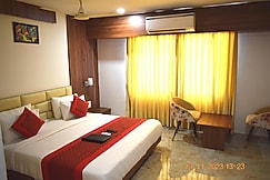 Leela Bizotel, Junagadh