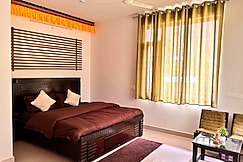 RATTAN HOUSE | BIR, Bir Billing