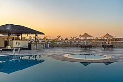 Shyama Sarovar Portico, Auraiya