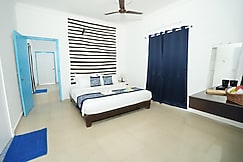 Beachouse Beachfront Cottages and Suites, Goa