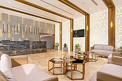 CRYSTAL SUITES, Mahe