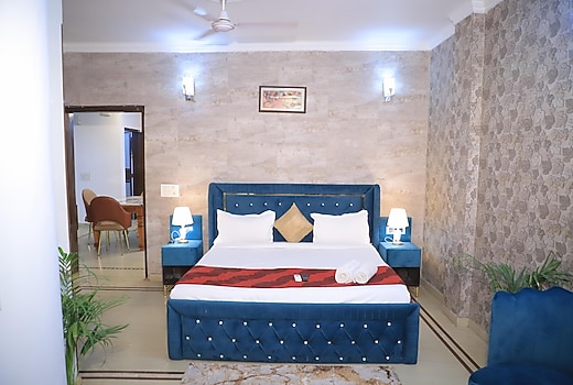 Fortune Home Service Apartment 3Bhk , D-198 Saket