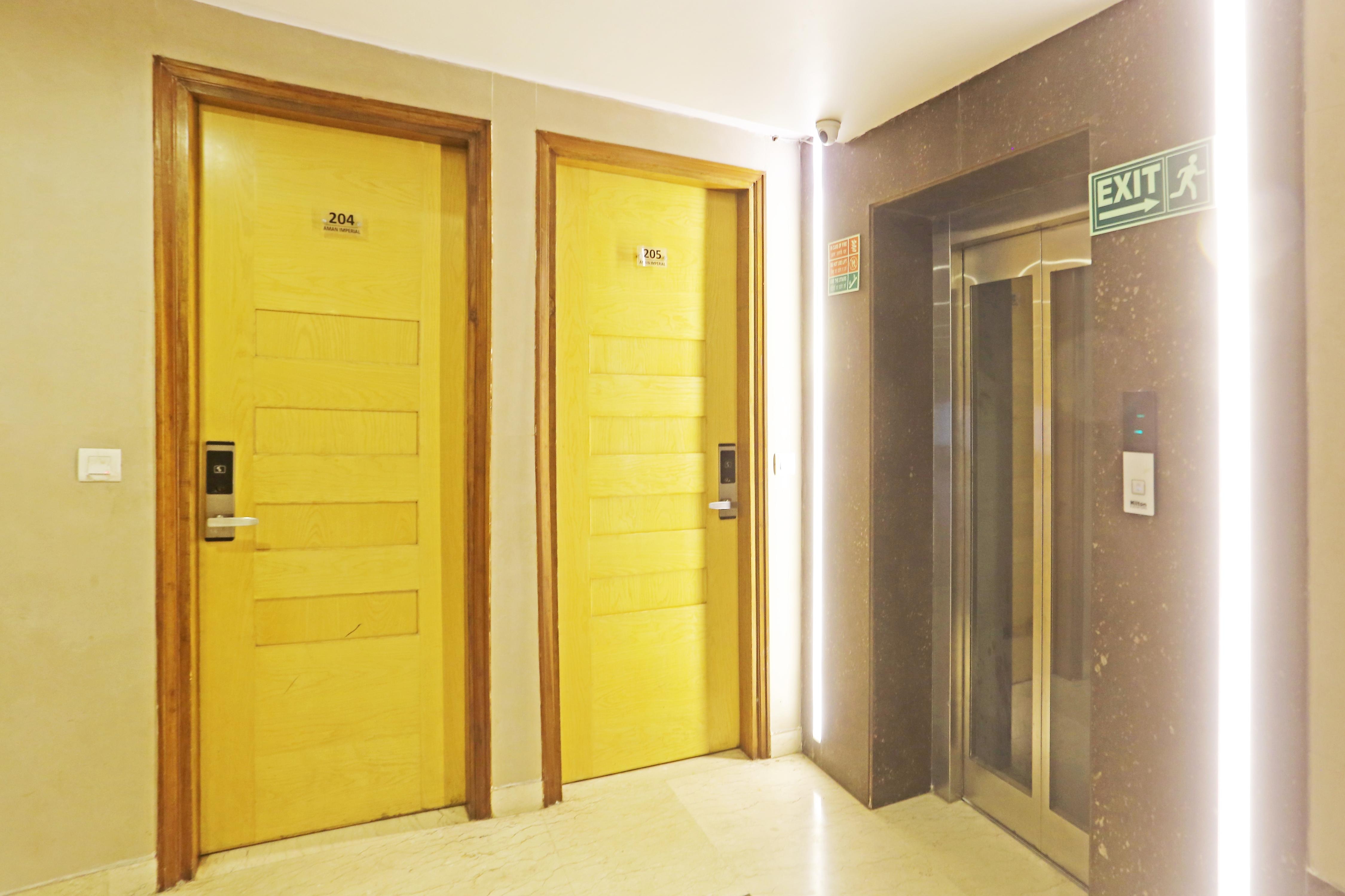 Hotel Aman Imperial @New Delhi Railway Station - Tap to explore photos