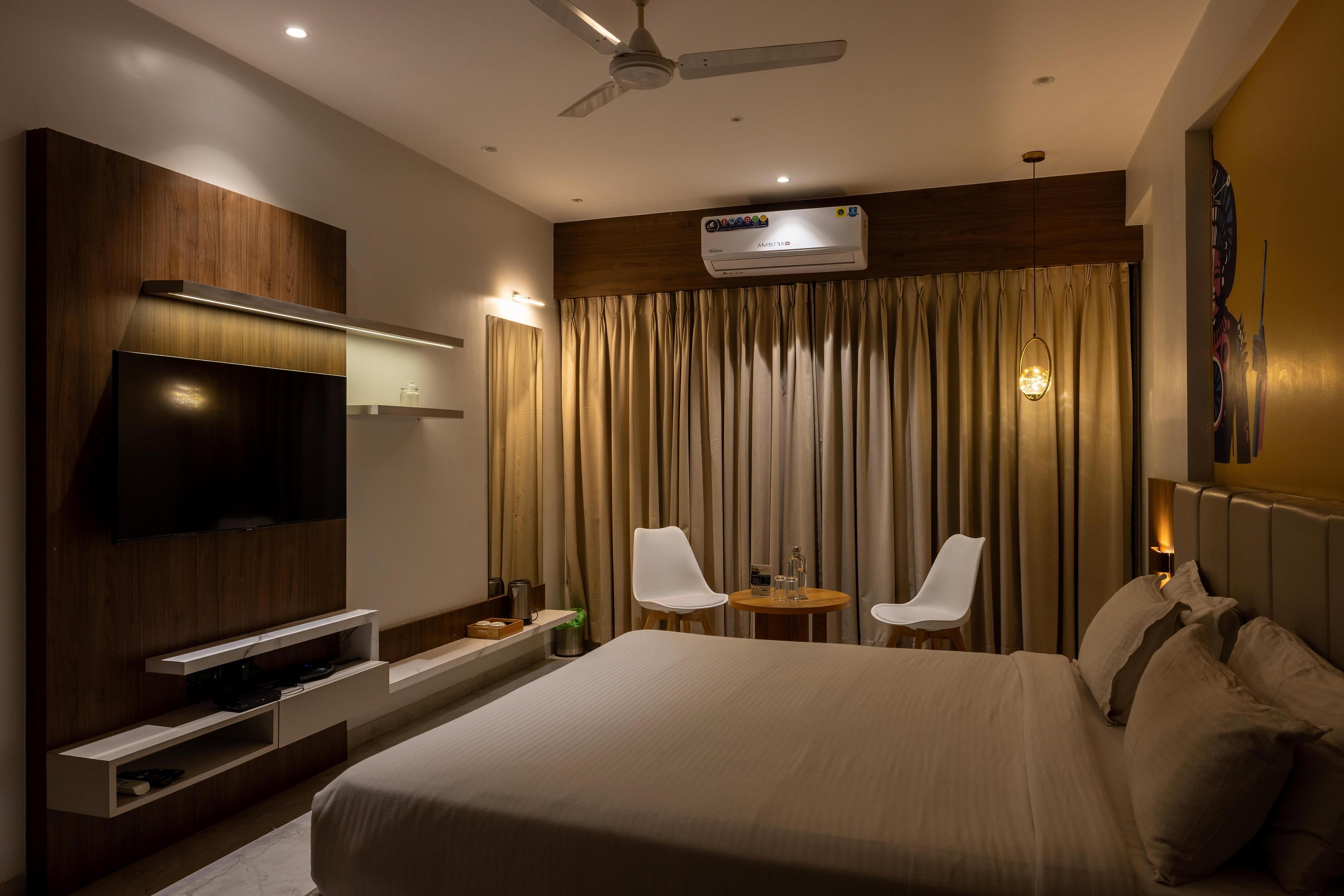 Hotel Opulence 4