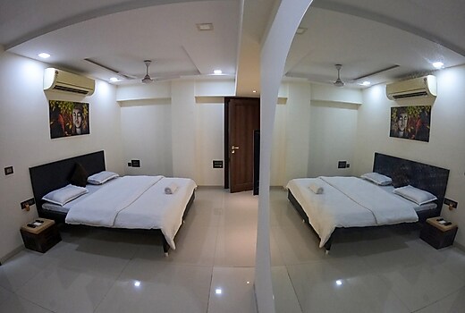 Versatile Gateway Apartment | Ville Parle