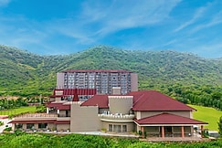 Archis The Lotus County, Mavli