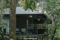 Aura Tree House Villa Farm, Vagamon