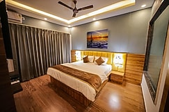 Mokshda Premium Hotel And Restaurant, Rishikesh