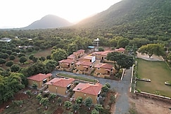 JUNGLE RETREAT RESORT AND HOTEL, Gondia