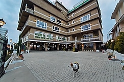 Hotel Acropolis Shillong, Shillong