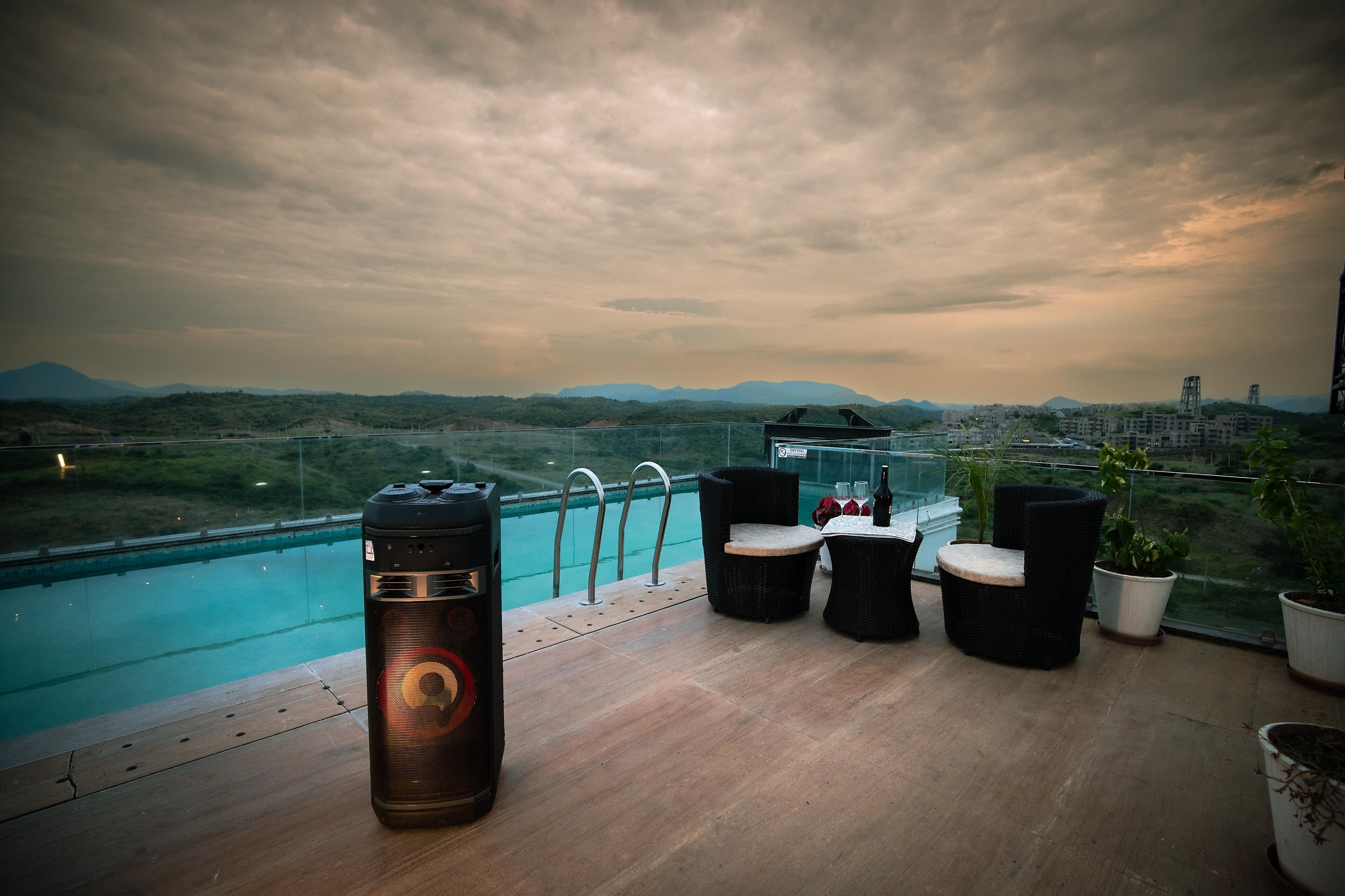 Amizunies Boutique Villa - Tap to explore photos