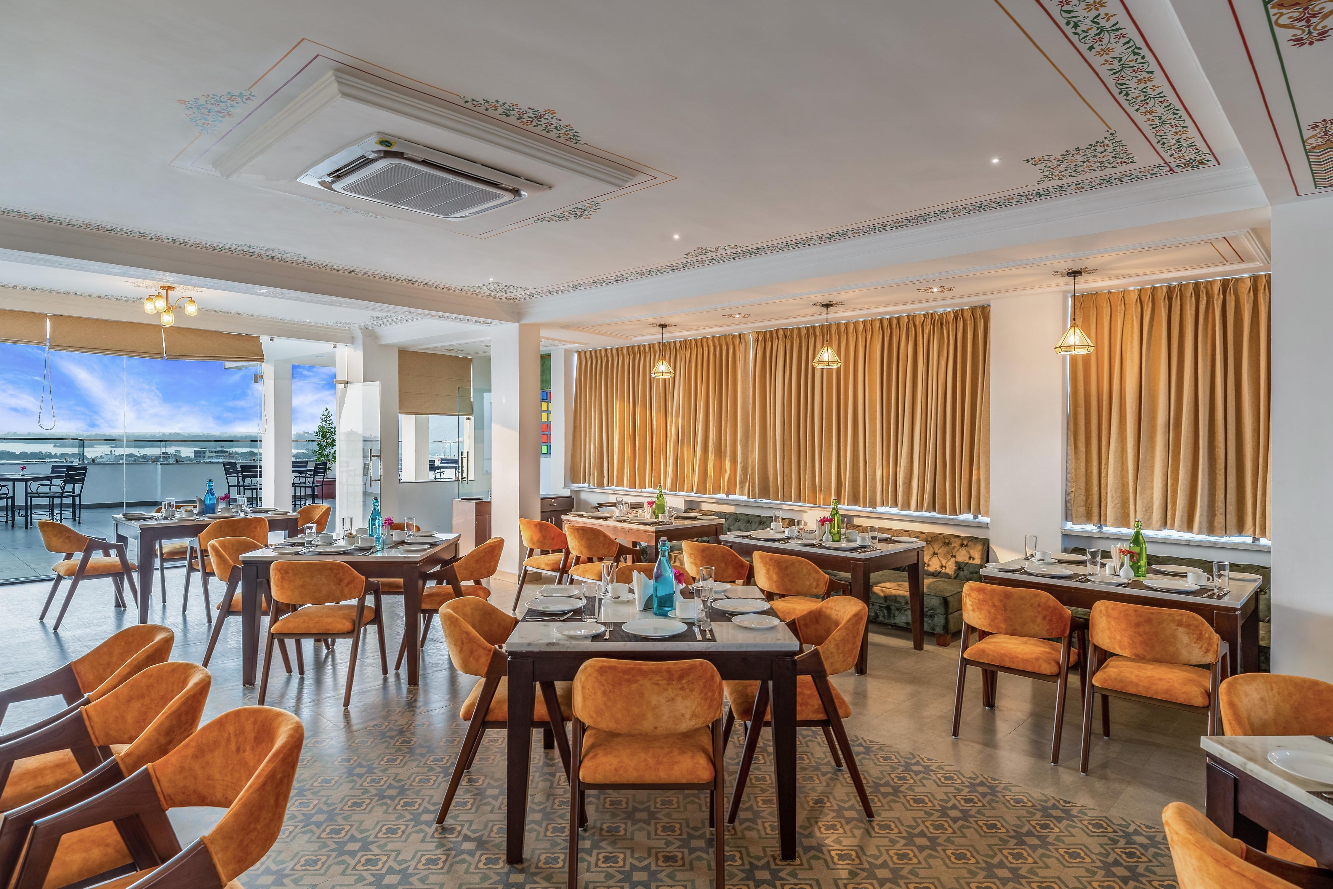 Maan Vilas | Rooftop Restaurant with Sunset & Aravalli Views