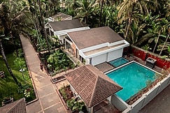 Coco Palms resort, Diveagar