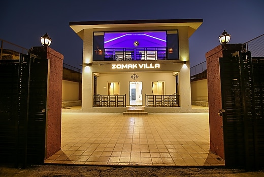 Zomak Villa