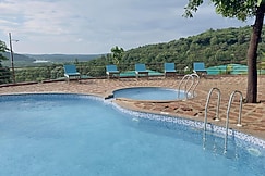 Cashew Leaf Resort, Goa
