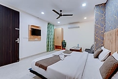 ROOMQUITE COMFORT INN HOTEL, Prayagraj