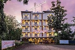 DREAMS PARADISE AIRPORT RESIDENCY, Cochin