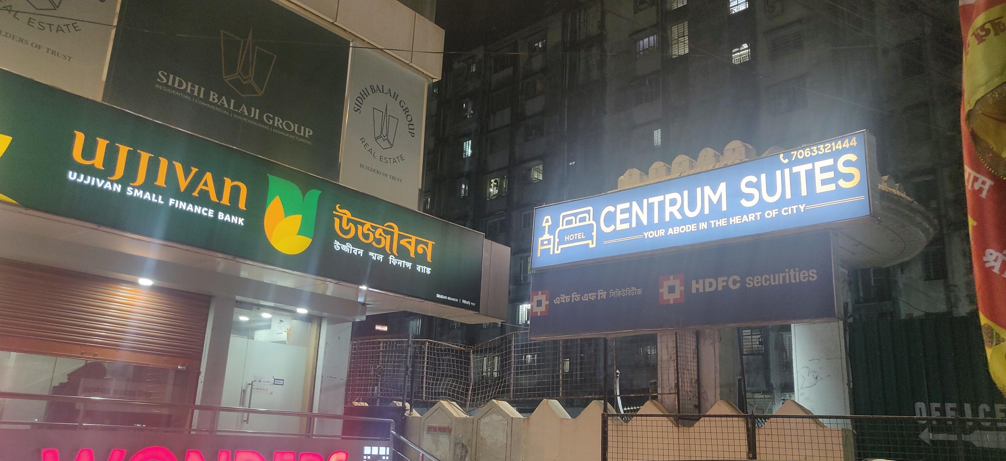 CENTRUM SUITES - Tap to explore photos