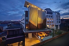 Fairfield by Marriott Bali South Kuta, Bali