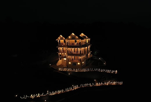 Kalyani Retreat Stays