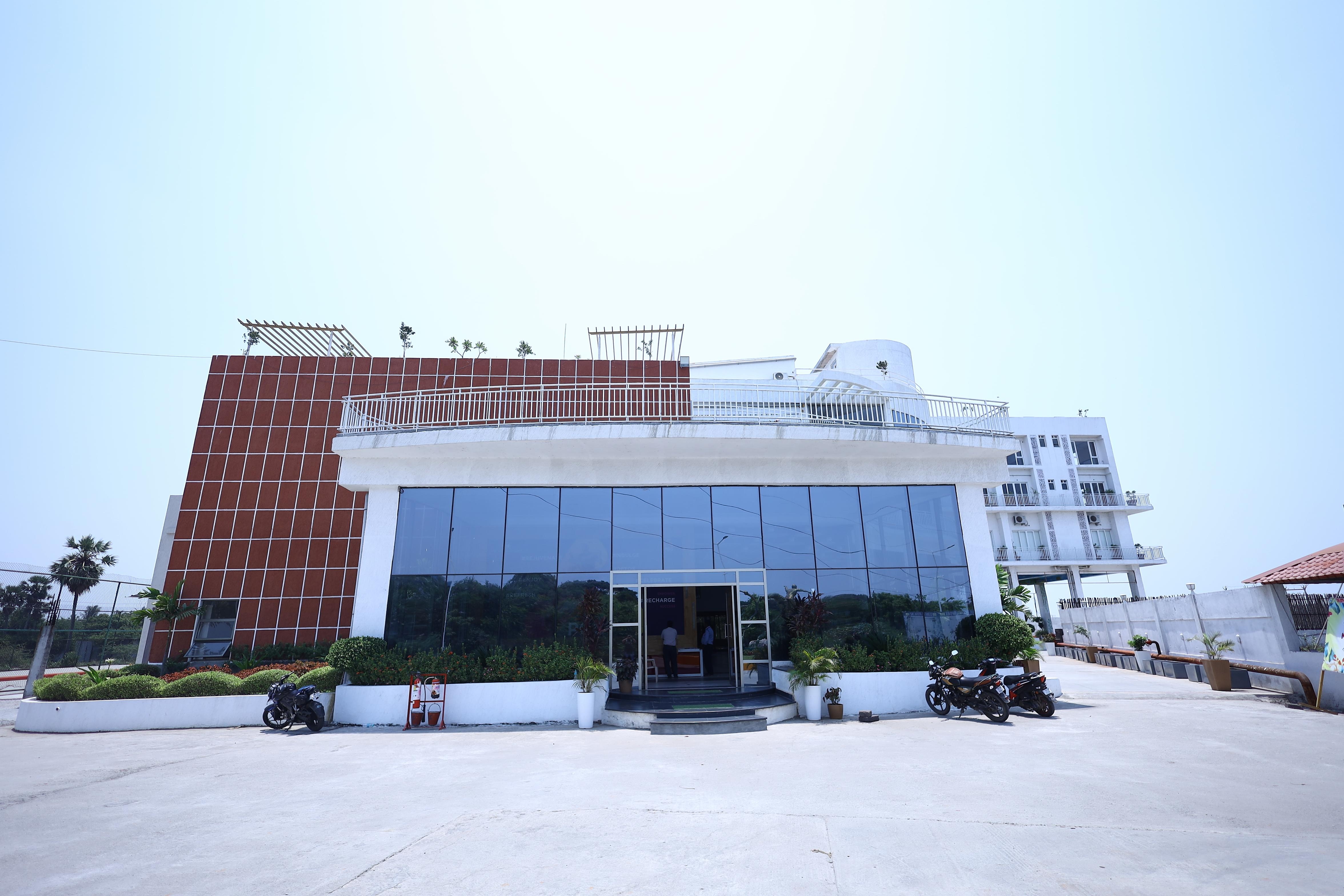 PONNERI GYMKHANA CLUB - Tap to explore photos