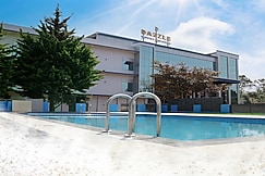 DAZZLE MOUNT RESORT, Wayanad