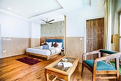 Spring Wood Hotel | Serene Mussoorie Stay | Free Parking & Peaceful Surroundings, Mussoorie