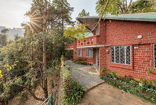 2 Bedroom Cottage in Bhowali |Red Brick Quarter by Roamhome