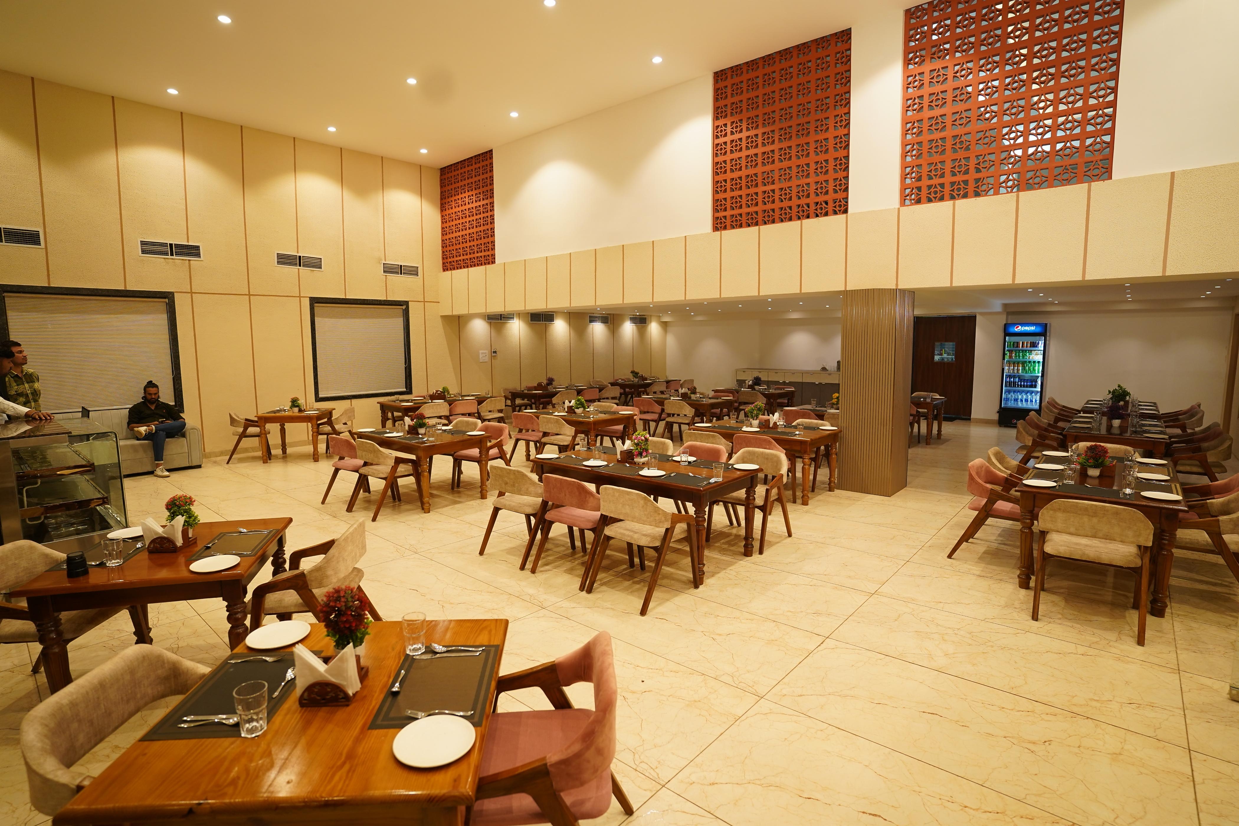 HOTEL RUDRAAKSH PALACE AND RESTAURANT