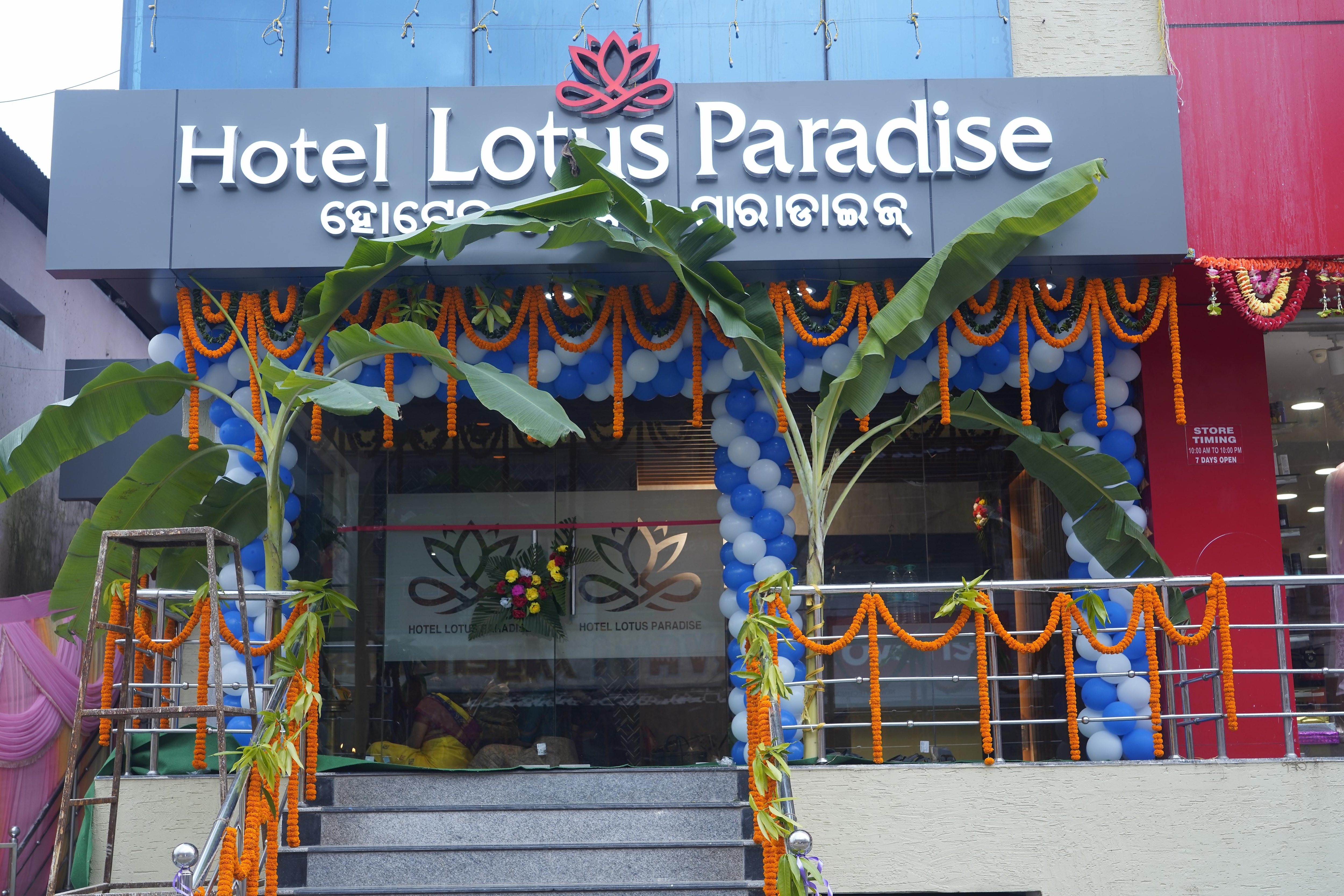 Hotel Lotus Paradise - Tap to explore photos