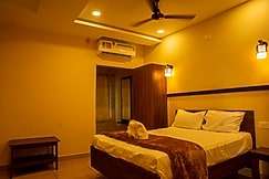 Hotel VR GRAND IN, Nellore