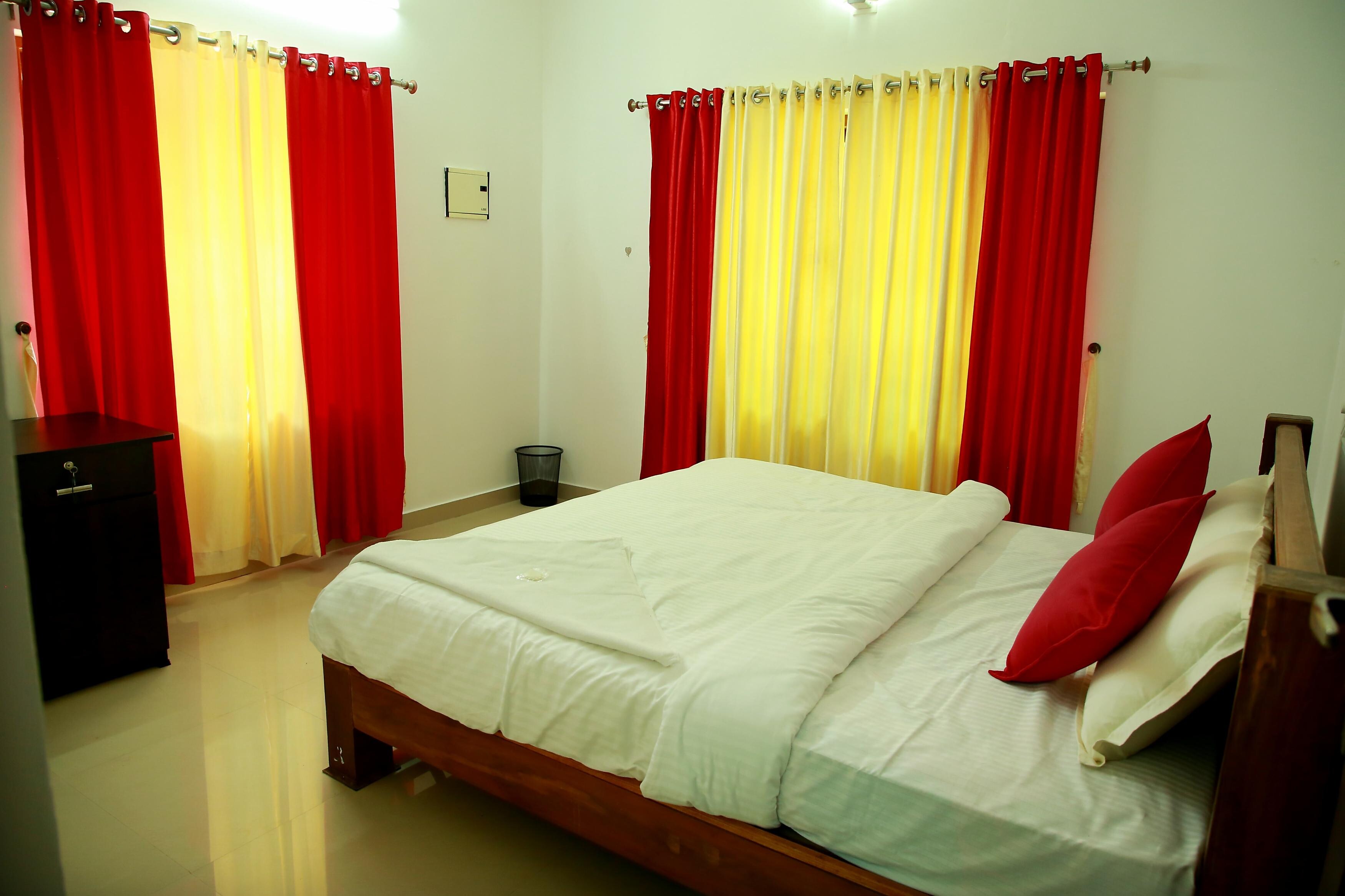 Prana Homestay Rajakumari - Tap to explore photos