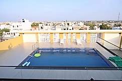 Metro Hotel and Restaurant, Didwana