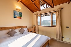 Pet-Friendly 2br w mountain view | Dream Cottage (2) by Roam Home, Mukteshwar