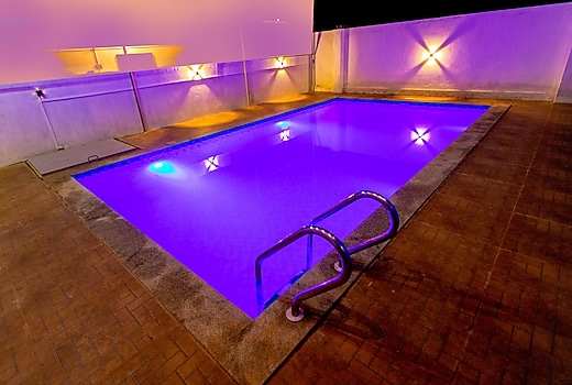 Dreamland inn with swimming pool