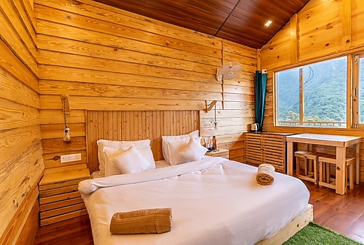 The Oaknut Cottage Pangot