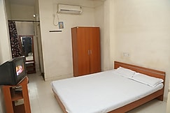 Shri Vaishnav Vishranti Bhavan, Indore