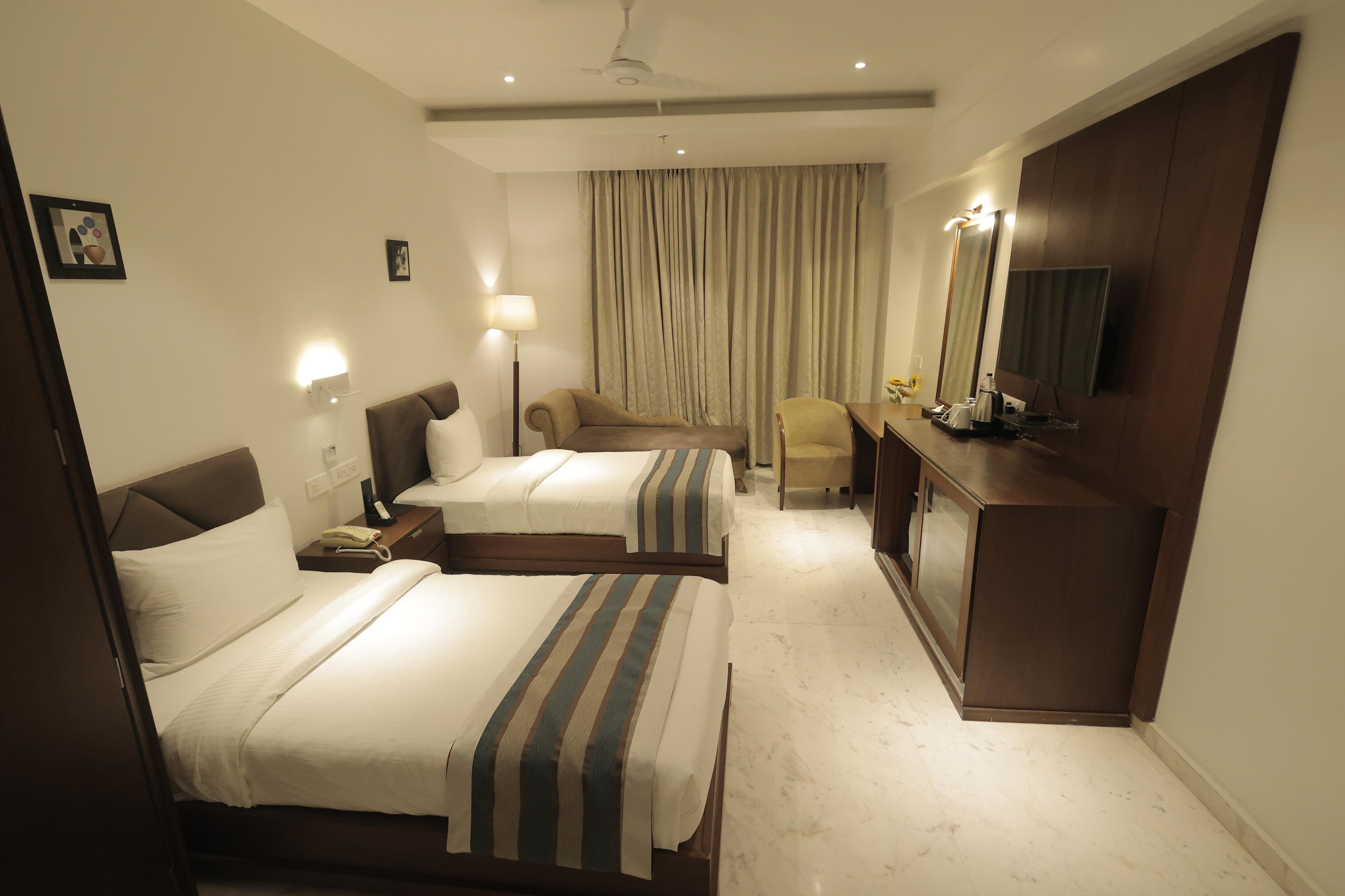 MANIRATNA RESORT - Tap to explore photos