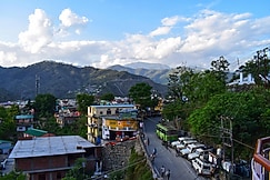 Hotel Parash Palace, Barkot