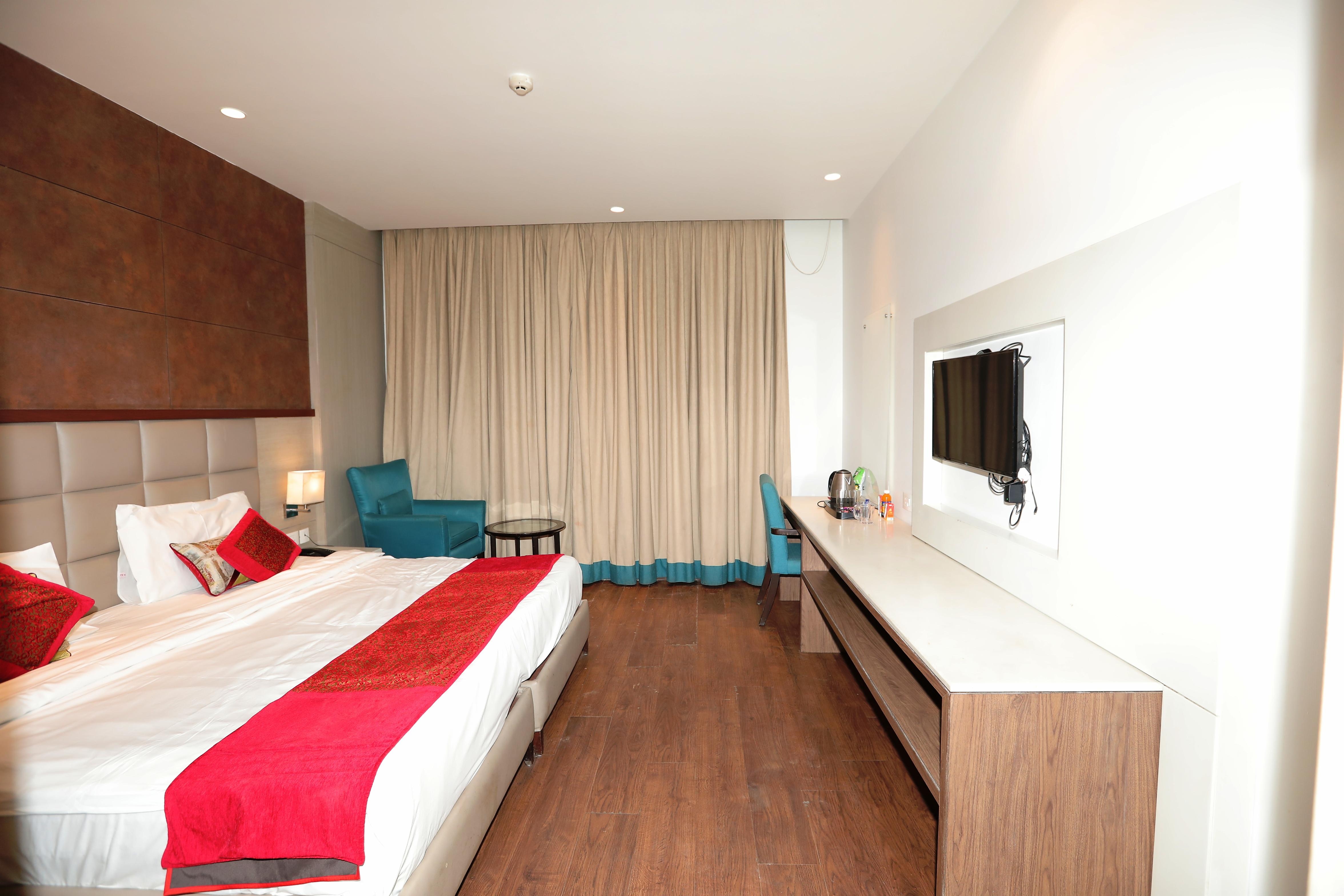 Lemonwood Suites by F9 Hotels - Tap to explore photos