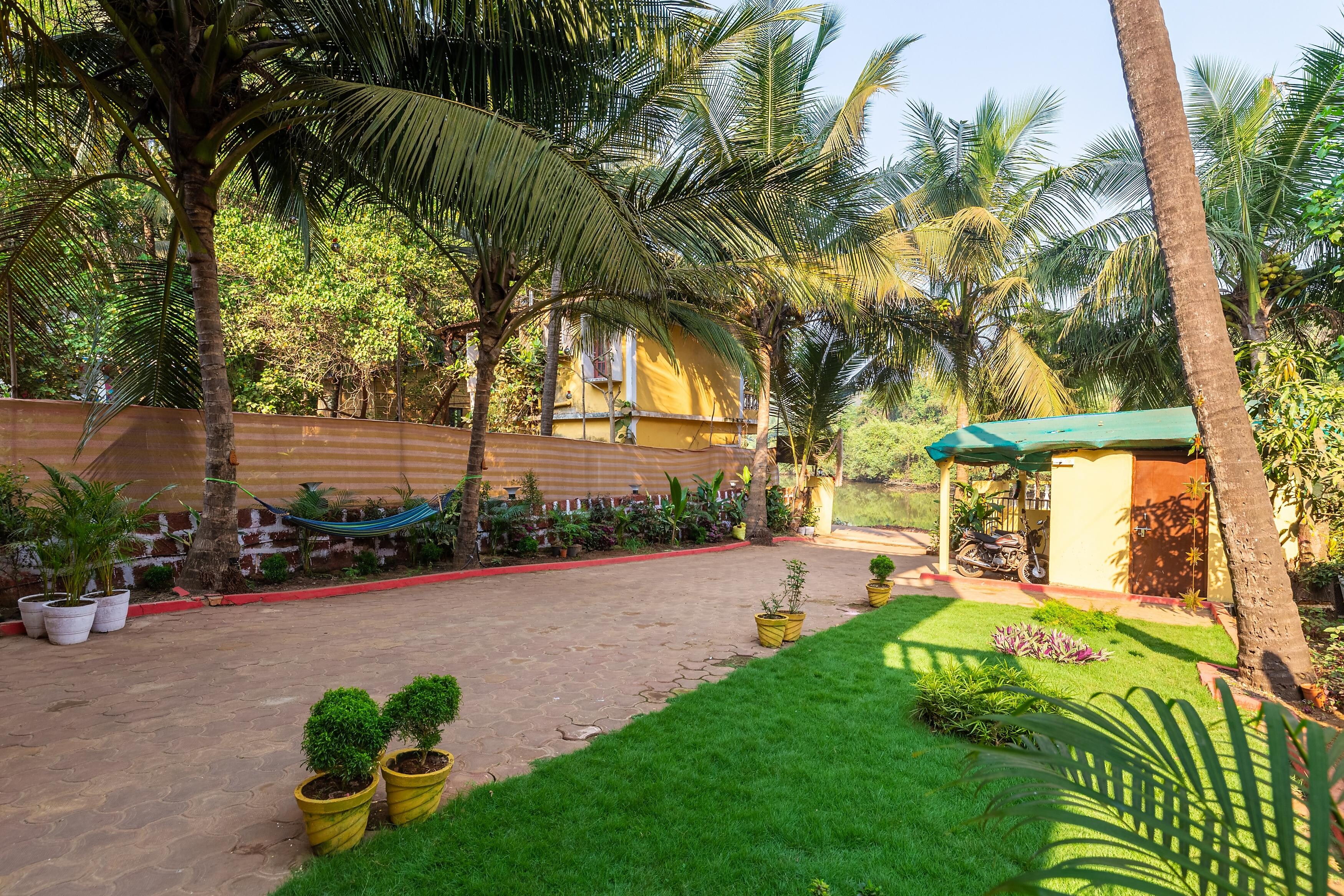 Kyel Villa Guest House - Tap to explore photos