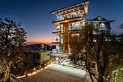 Moustache Select McLeodganj, Bir Billing