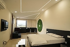 Hills and Winds, Tirthahalli