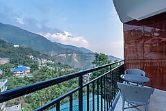 Hotel Buddhas Abode - Best Hotel in McleodGanj Main Market, Dharamshala
