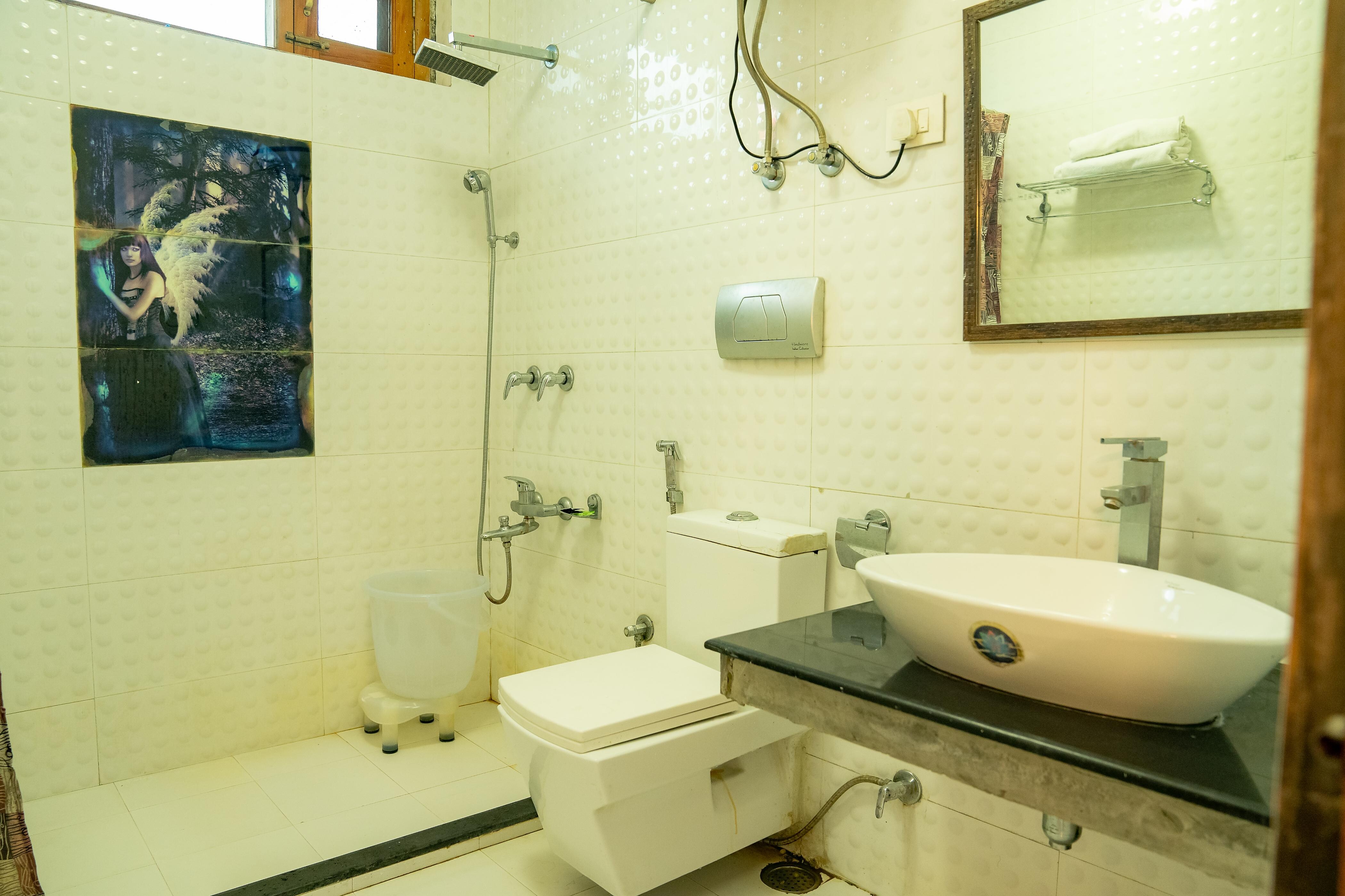 BANKA GUEST HOUSE - Tap to explore photos