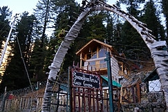 Singing Woods Kutla, Tosh