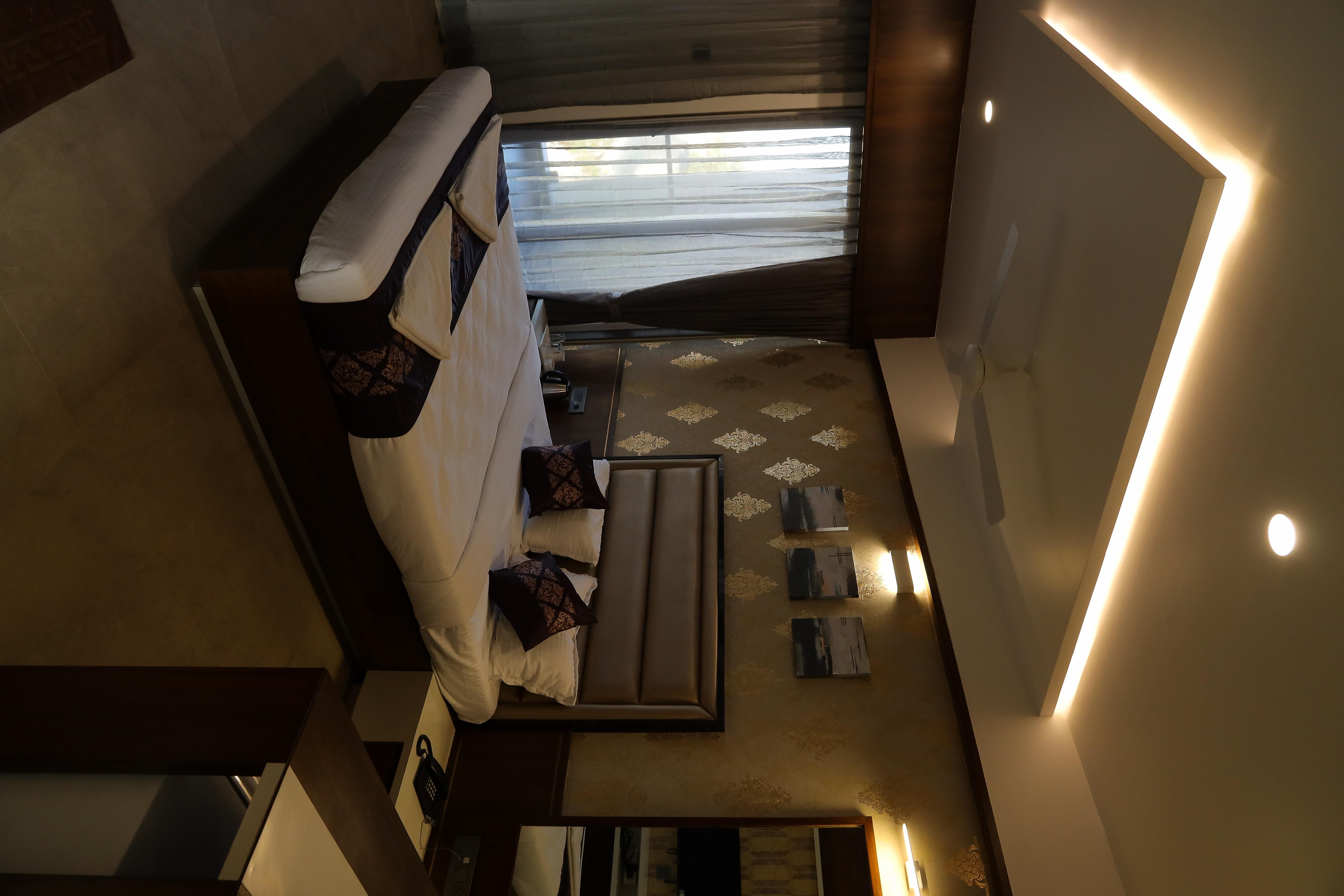 Hotel Blisss 2