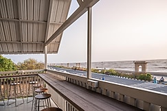 Praveg Beach Resort Daman, Lighthouse Beach, Daman