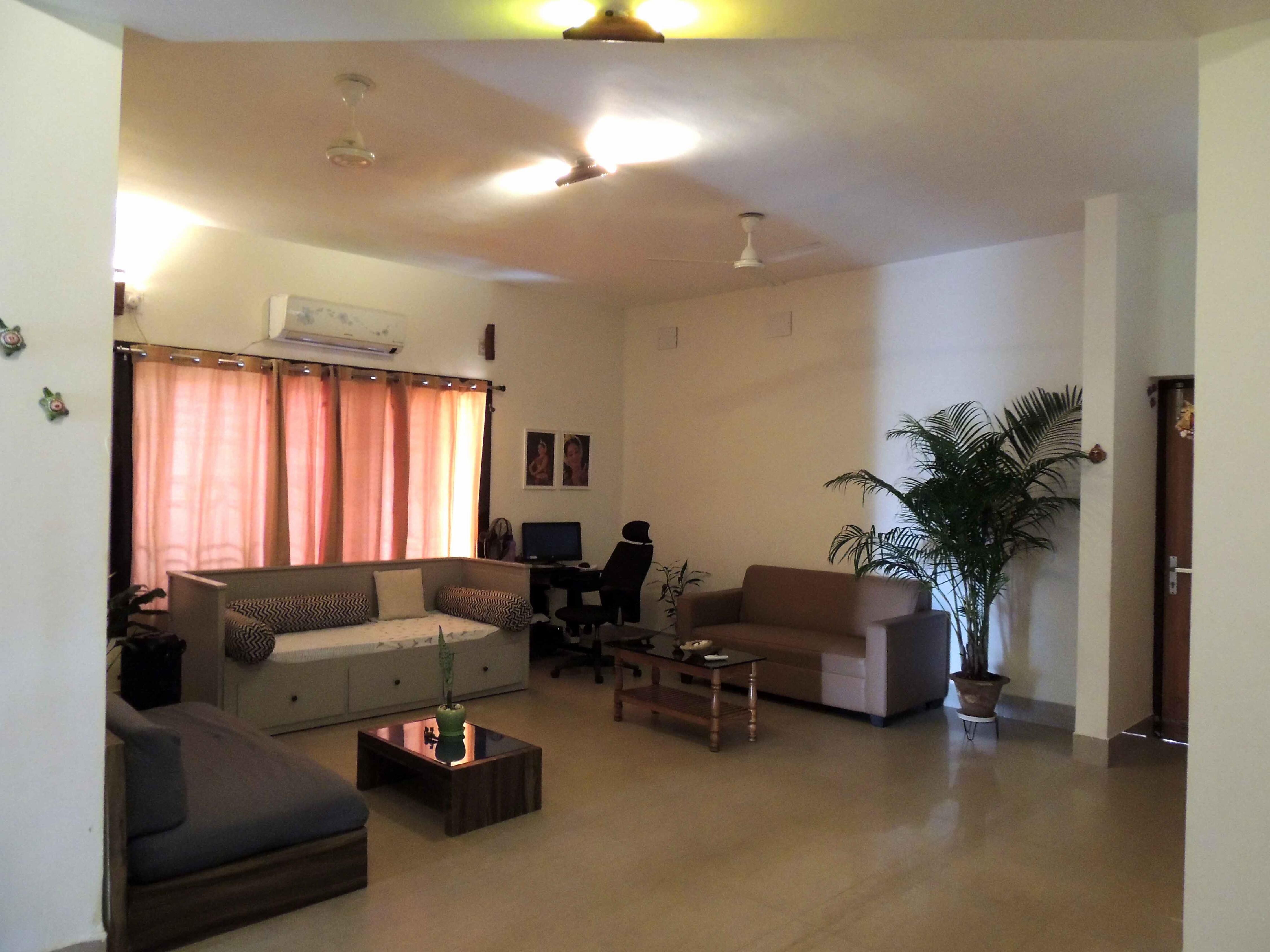 Sublime Homestay Deluxe Room - Tap to explore photos