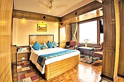 Hotel Lunnar (Pure Veg), Darjeeling